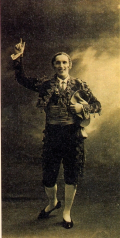 Il baritono André Barreau nel Barbiere di Siviglia (1920 circa)